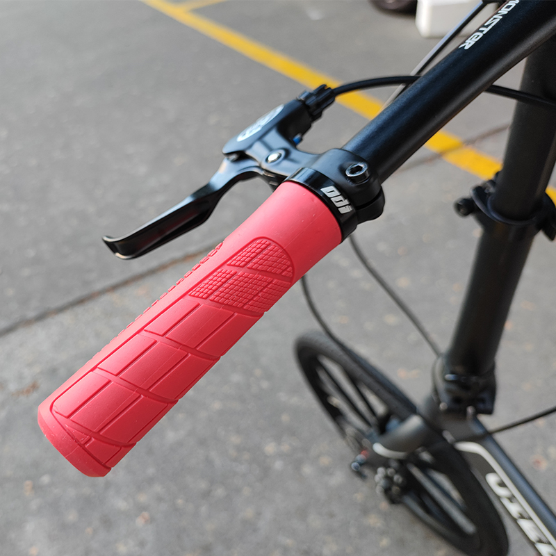 Punhos de Guidão ODI para Bici - Mtb Grip Lock On avaliação e preço